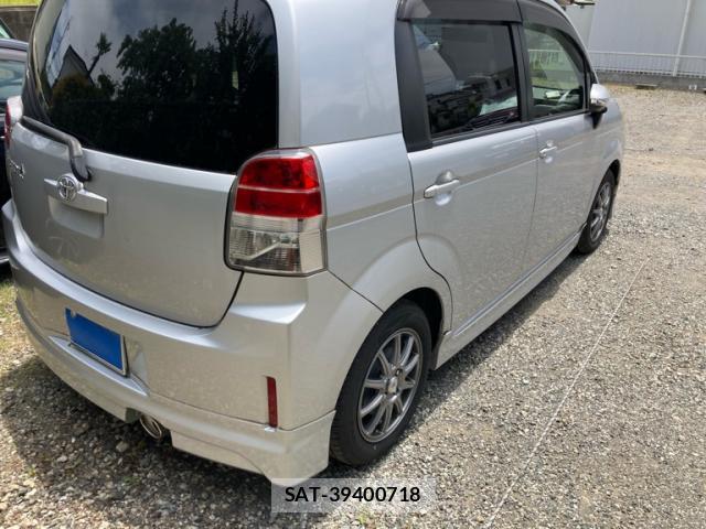 Toyota SPADE 2013-01 8005376-7
