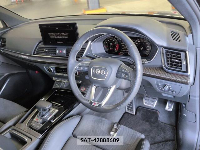 Audi SQ5 2022-05 8009115-2
