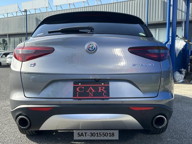 ALFA ROMEO STELVIO 2019-09 8006856-2