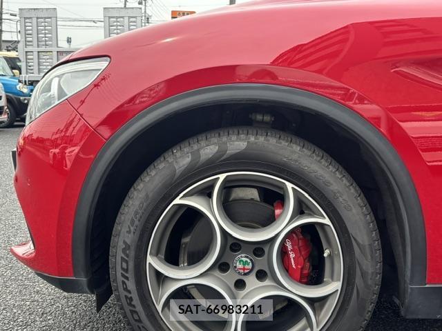 ALFA ROMEO STELVIO 2020-09 8008747-15