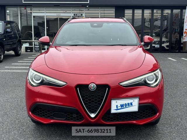 ALFA ROMEO STELVIO 2020-09 8008747-2