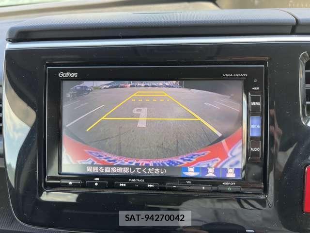 Honda e 2016-01 8003212-13