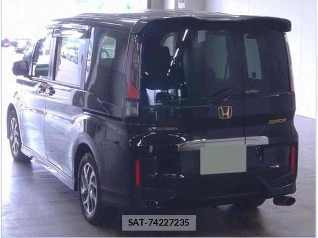 Honda e 2016-12 8003270-1