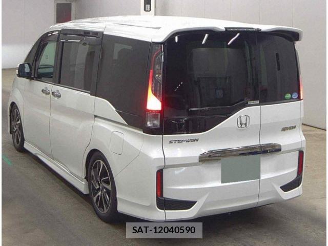 Honda e 2016-08 8003282-1