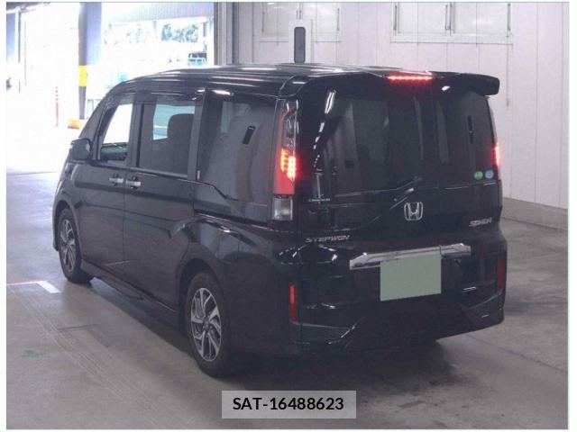 Honda e 2016-06 8003319-1