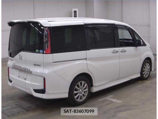 Honda e 2015-08 8003337-5