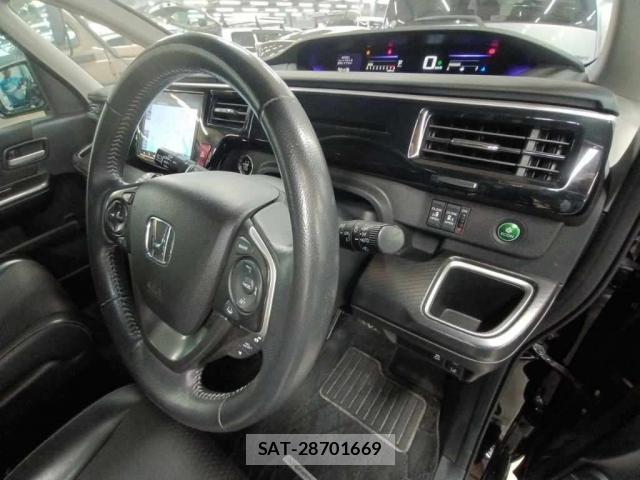 Honda e 2020-08 8003371-2