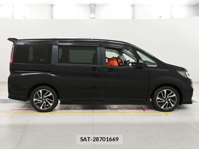 Honda e 2020-08 8003371-5