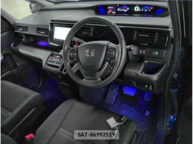 Honda e 2020-05 8003380-2