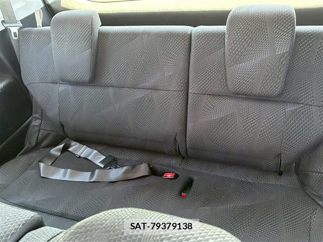 Honda e 2012-03 8003513-16