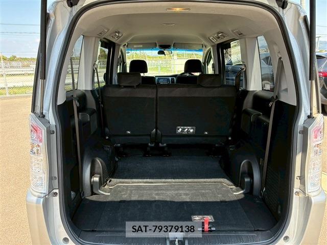 Honda e 2012-03 8003513-18