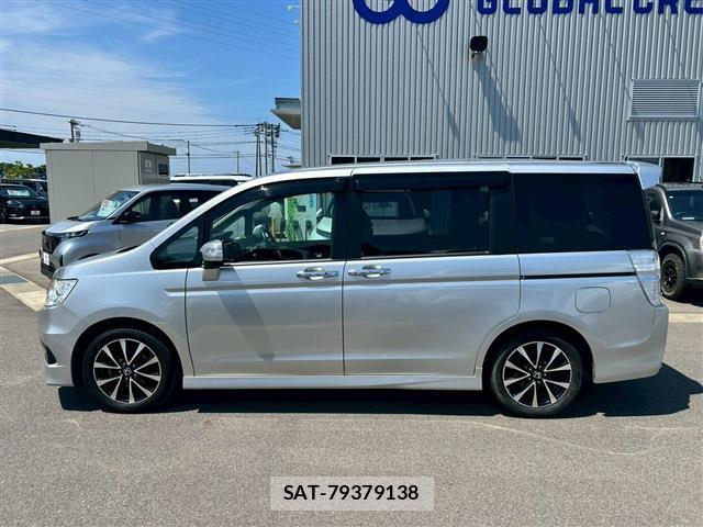 Honda e 2012-03 8003513-8