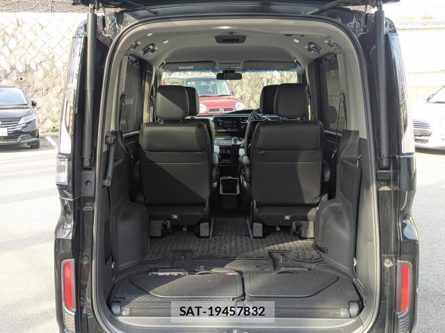 Honda e 2018-03 8003828-10