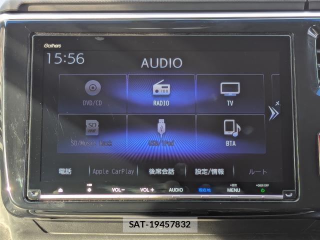 Honda e 2018-03 8003828-16