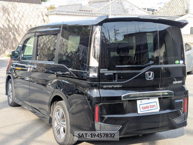 Honda e 2018-03 8003828-5