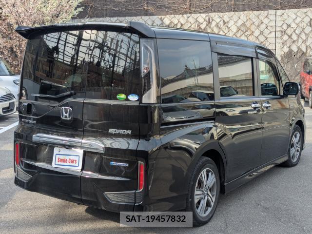 Honda e 2018-03 8003828-8