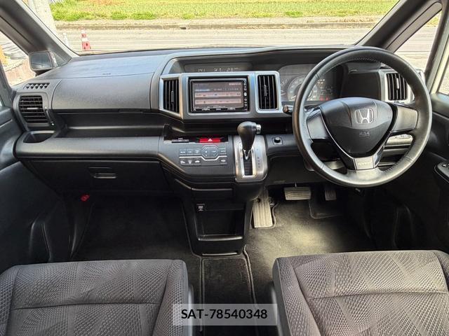 Honda e 2010-08 8004150-2
