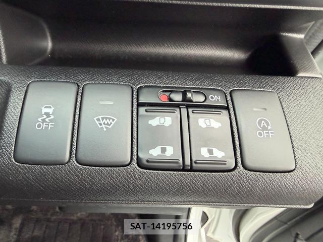 Honda e 2013-08 8004161-6