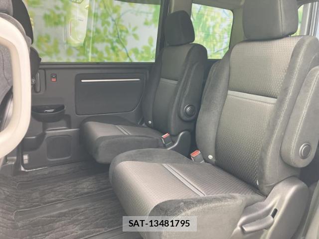 Honda e 2019-03 8004450-7
