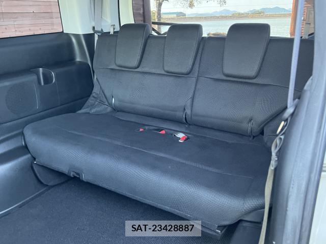 Honda e 2014-12 8004744-14