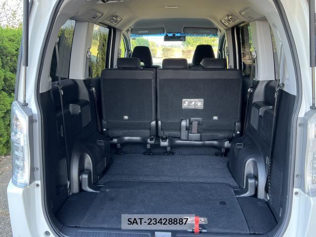 Honda e 2014-12 8004744-15