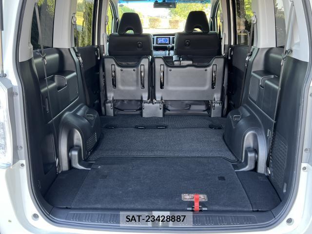 Honda e 2014-12 8004744-16