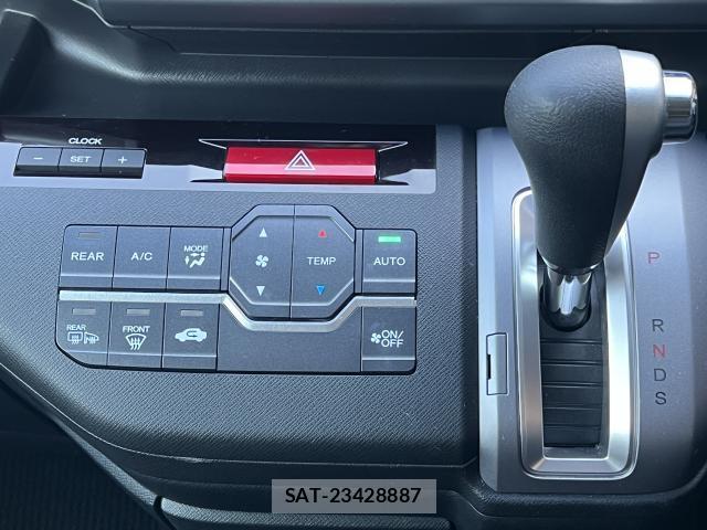 Honda e 2014-12 8004744-18