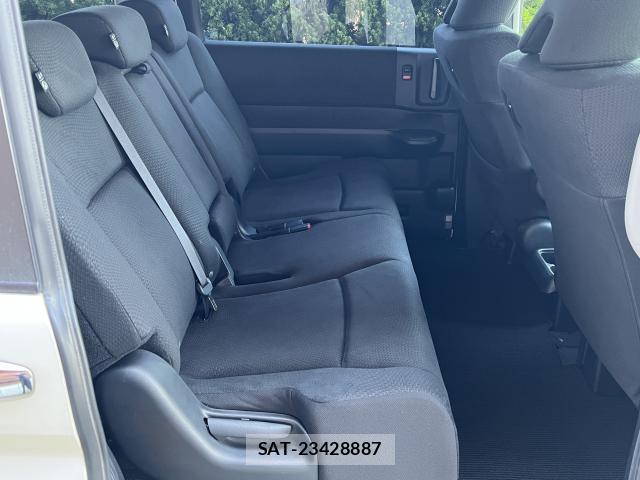Honda e 2014-12 8004744-4