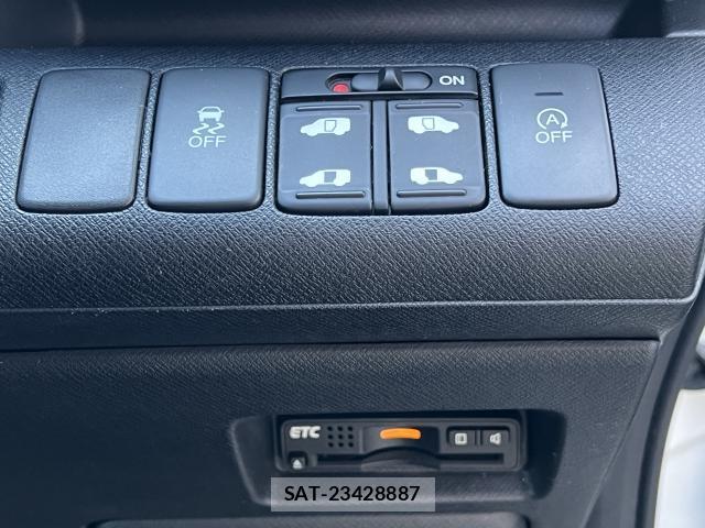 Honda e 2014-12 8004744-7