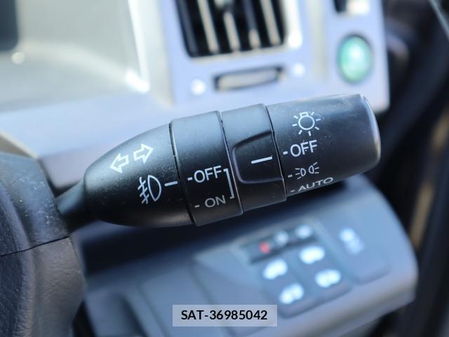 Honda e 2011-07 8004746-15