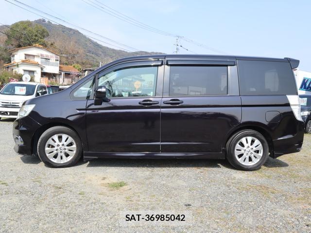 Honda e 2011-07 8004746-19