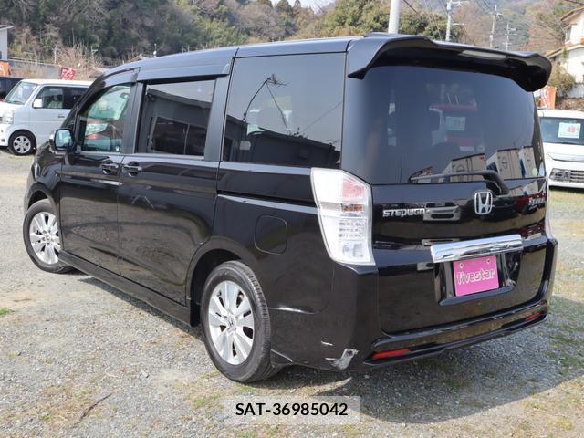 Honda e 2011-07 8004746-3