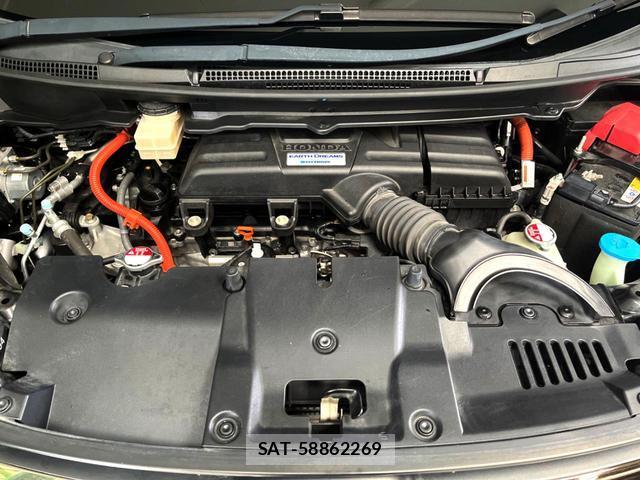 Honda e 2019-07 8005057-17