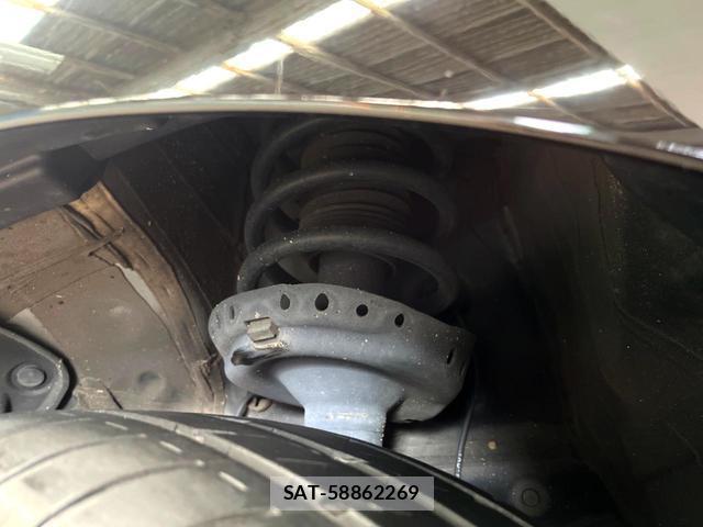 Honda e 2019-07 8005057-19