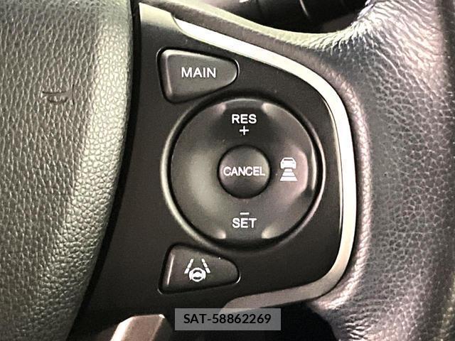 Honda e 2019-07 8005057-4
