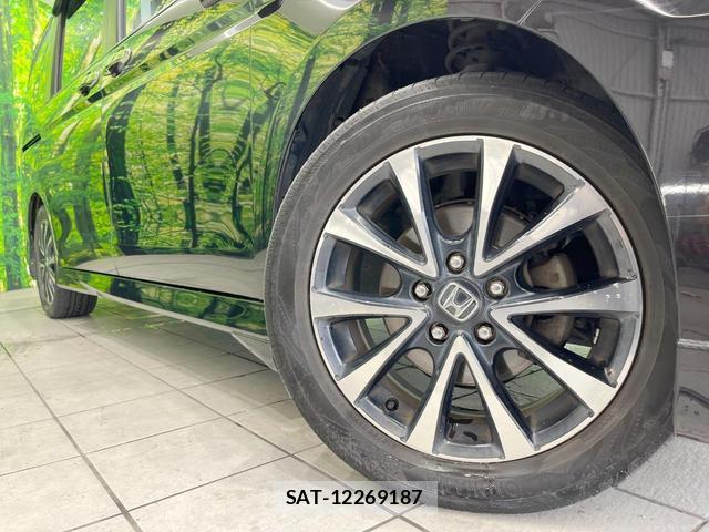 Honda e 2013-09 8005126-12