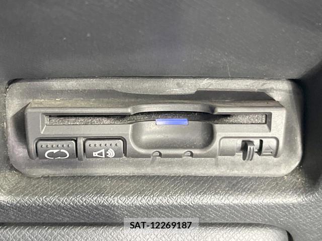 Honda e 2013-09 8005126-4