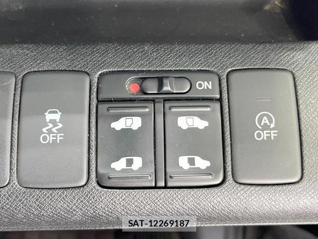 Honda e 2013-09 8005126-5
