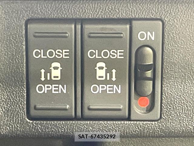 Honda e 2019-01 8006049-4