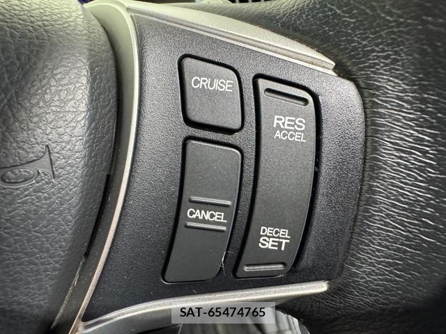Honda e 2014-09 8006127-14