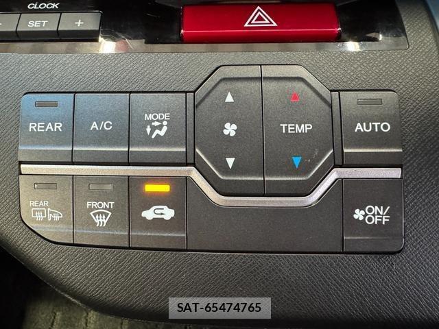 Honda e 2014-09 8006127-16