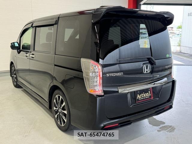 Honda e 2014-09 8006127-3