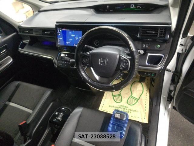 Honda e 2019-06 8006236-2