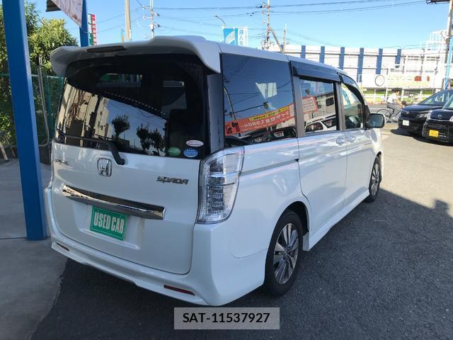 Honda e 2013-09 8006436-10