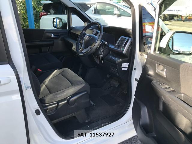 Honda e 2013-09 8006436-14