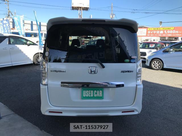 Honda e 2013-09 8006436-9