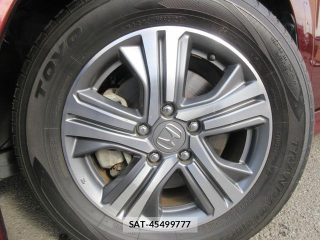 Honda e 2017-10 8006506-14