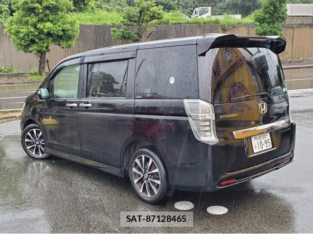 Honda e 2013-11 8006612-1