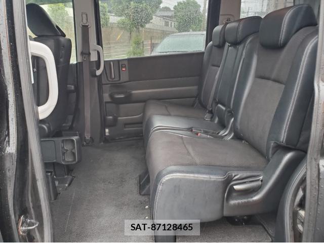 Honda e 2013-11 8006612-6
