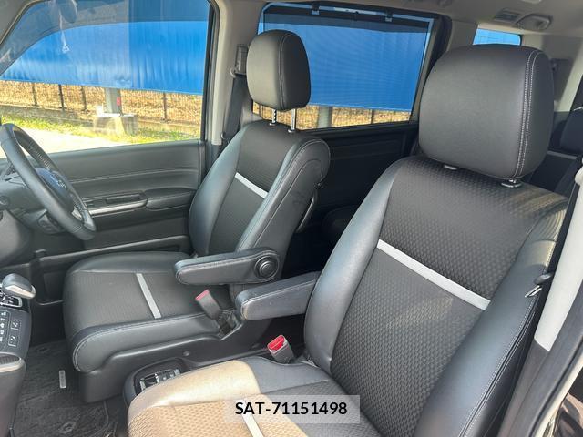 Honda e 2017-11 8006828-11